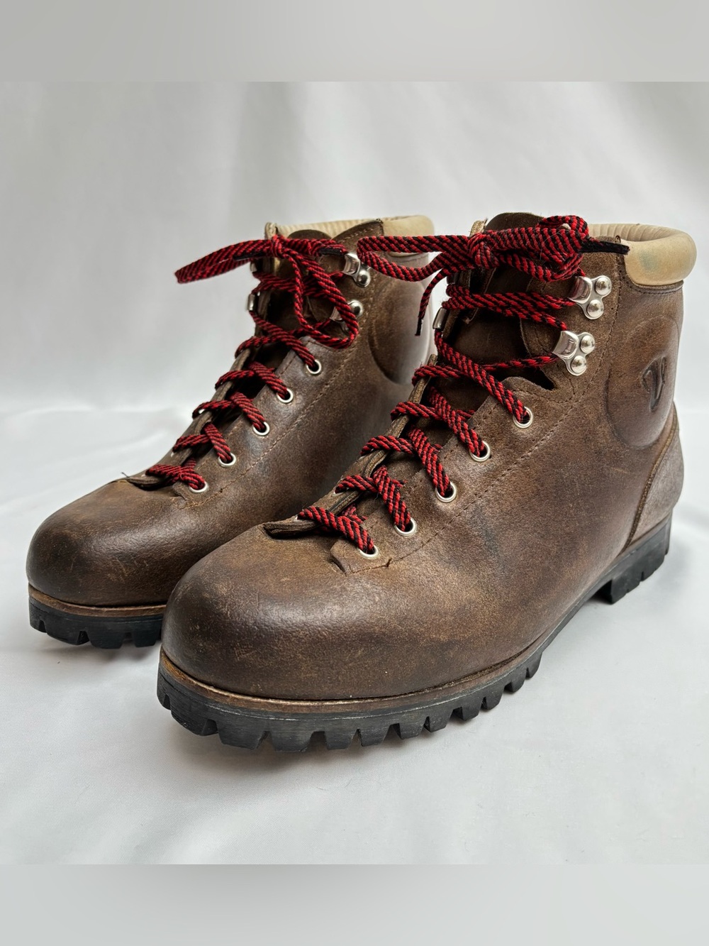 Vtg 70s Vasque 7506 Split Hide Roughout Leather Hiking Boots Redwing Sz 10 Italy